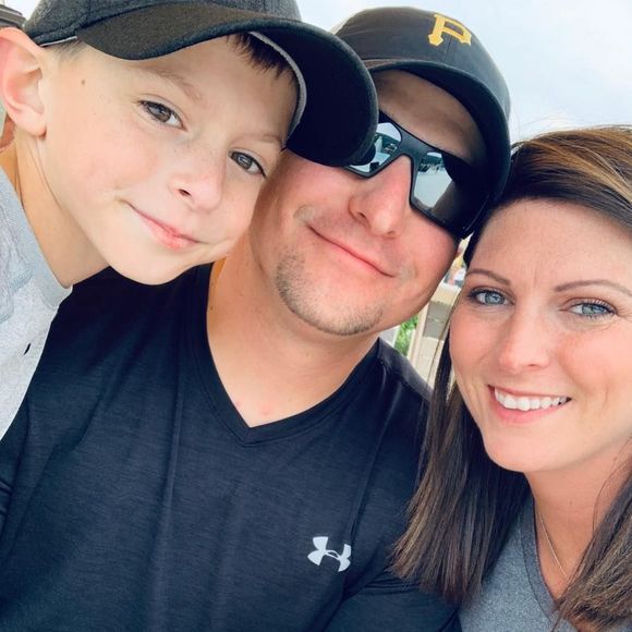 Meet your Posher, Danielle renea - Picture 1 of 1